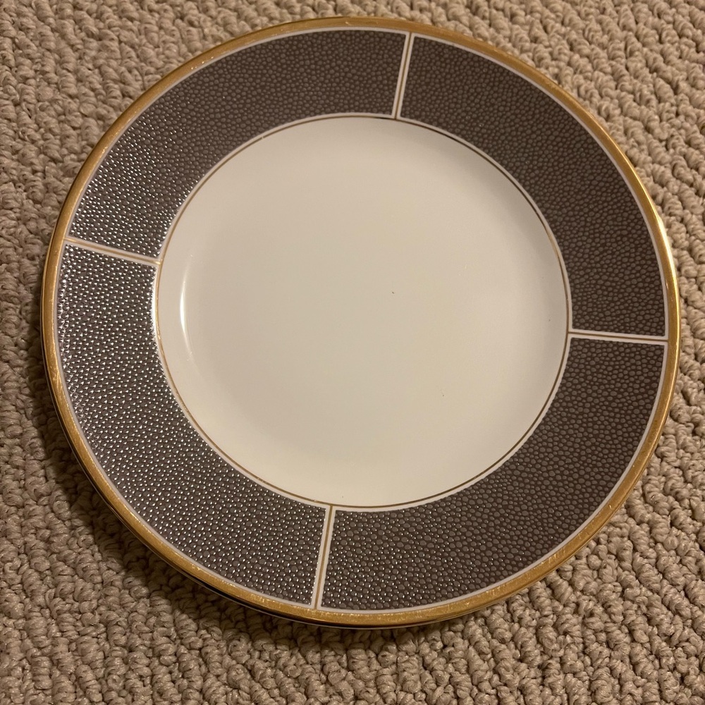 Wedgwood Shagreen Cocoa salad plate